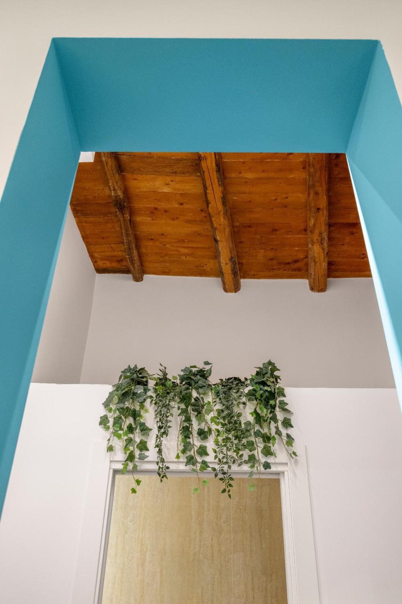Suk Ballaro Guest house